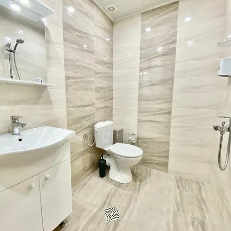 Modern For 4 Persons With Fast Wi-fi Apartman