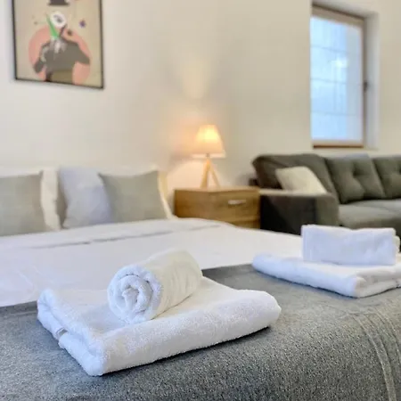 Modern For 4 Persons With Fast Wi-fi Appartement Stara Zagora