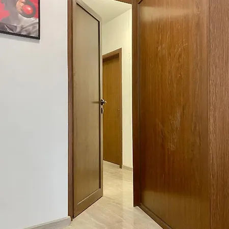 Modern For 4 Persons With Fast Wi-fi * Sztara Zagora