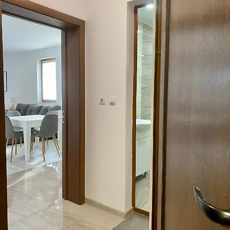 Modern For 4 Persons With Fast Wi-fi * Stara Zagora