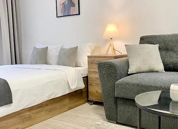 Modern For 4 Persons With Fast Wi-fi Stara Zagora