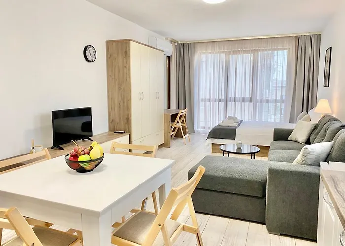 Modern For 4 Persons With Fast Wi-fi Apartament *