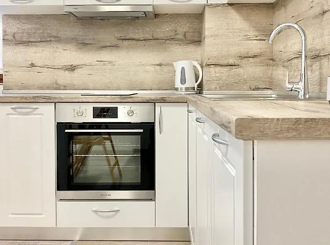 Modern For 4 Persons With Fast Wi-fi Apartament *