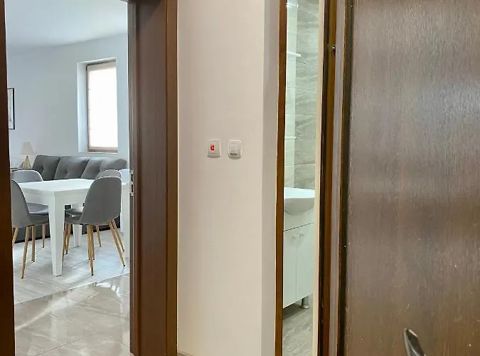 Modern For 4 Persons With Fast Wi-fi * Stara Zagora